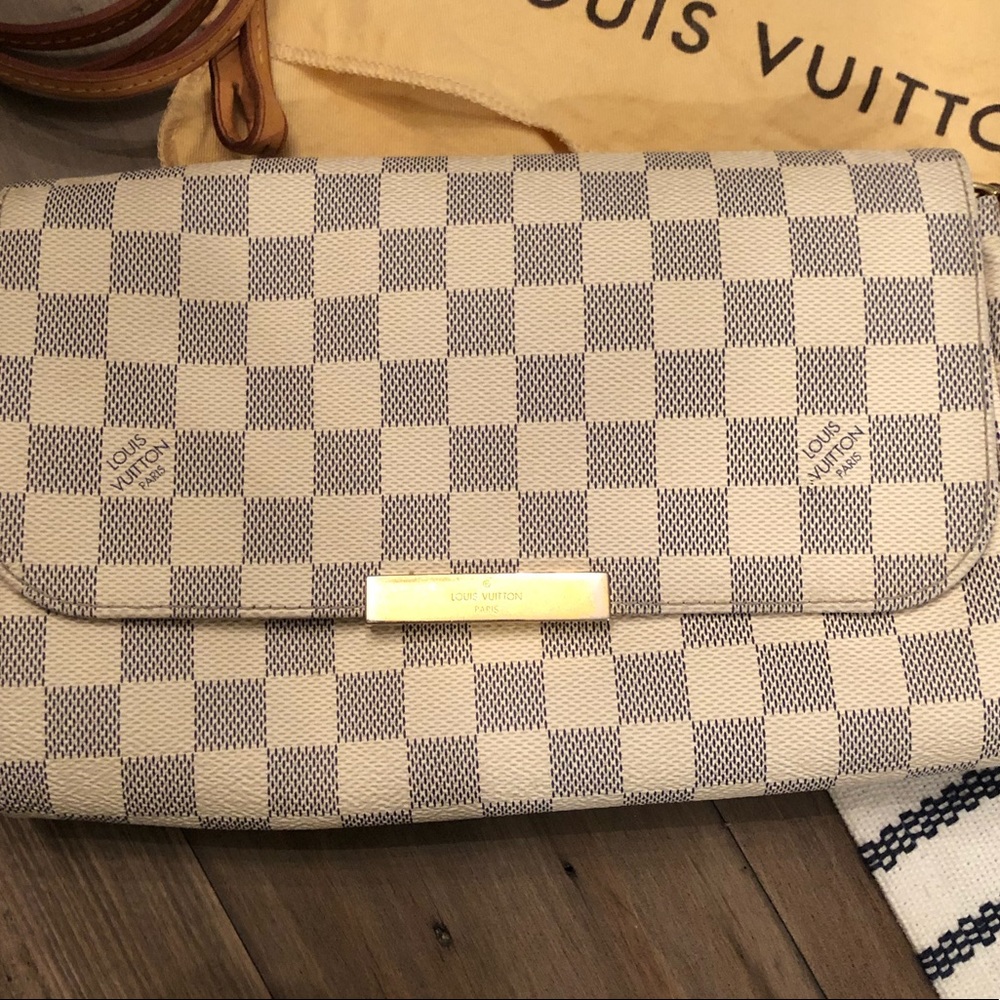Louis Vuitton Favorite MM Damier Azure Bag - Picture 2 of 16